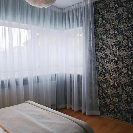 Castle Parkside Two Bedroom * 库雷萨雷